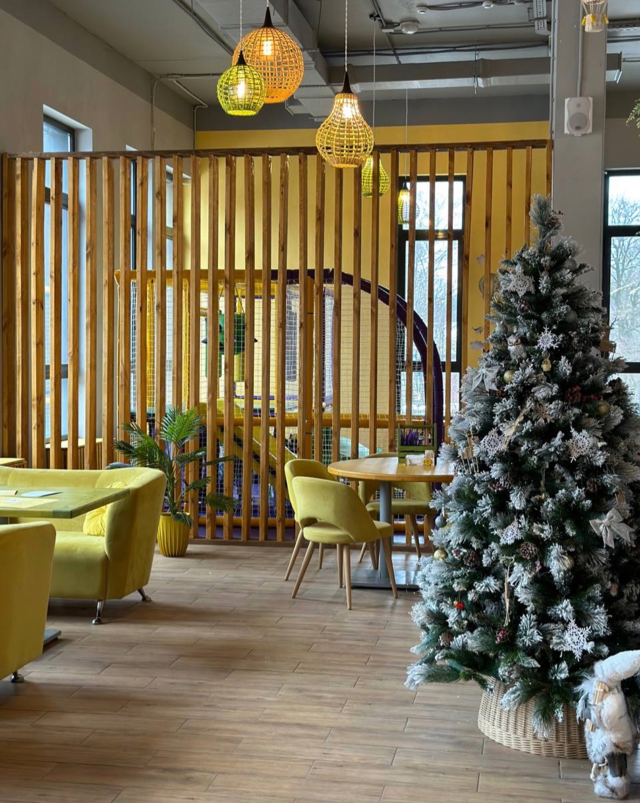 Family Cafe №11